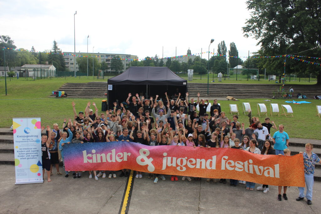 Bühne frei für Begeisterung: Jugendfestival rockt Pasewalk